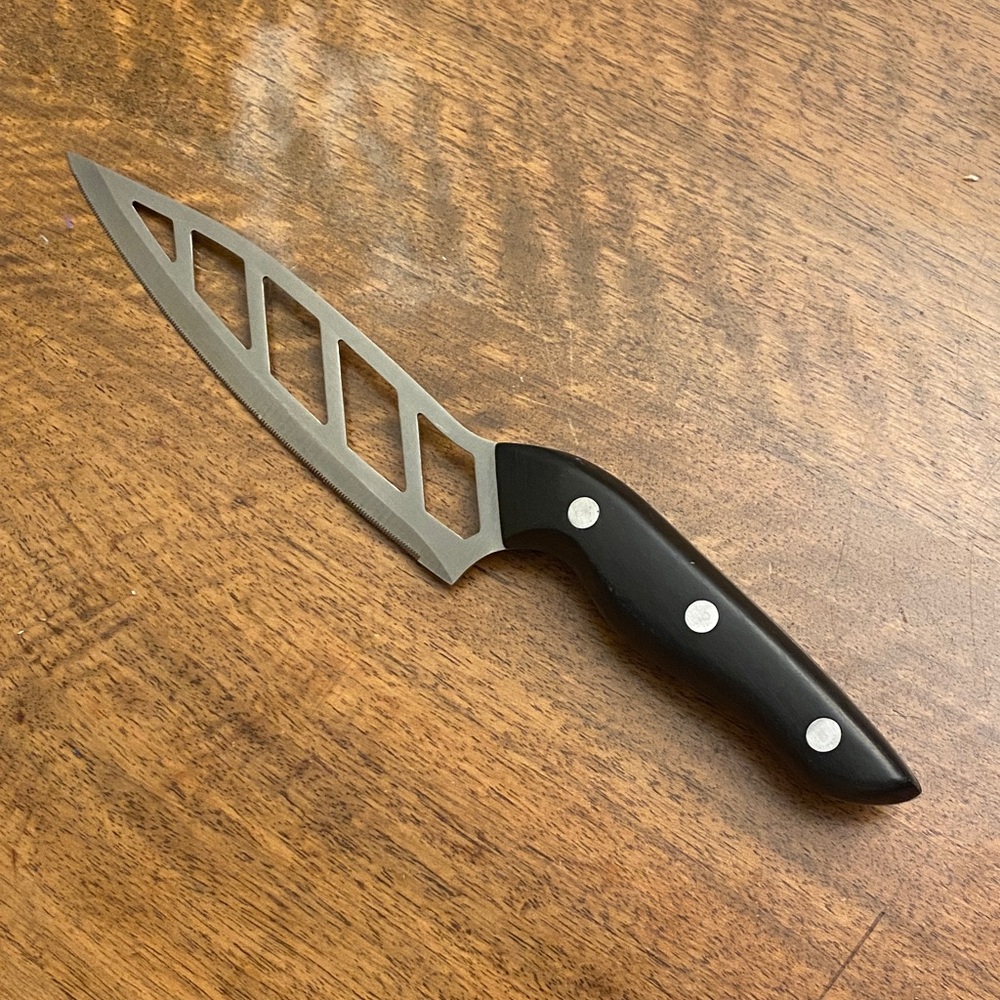 FREE AERO Knife